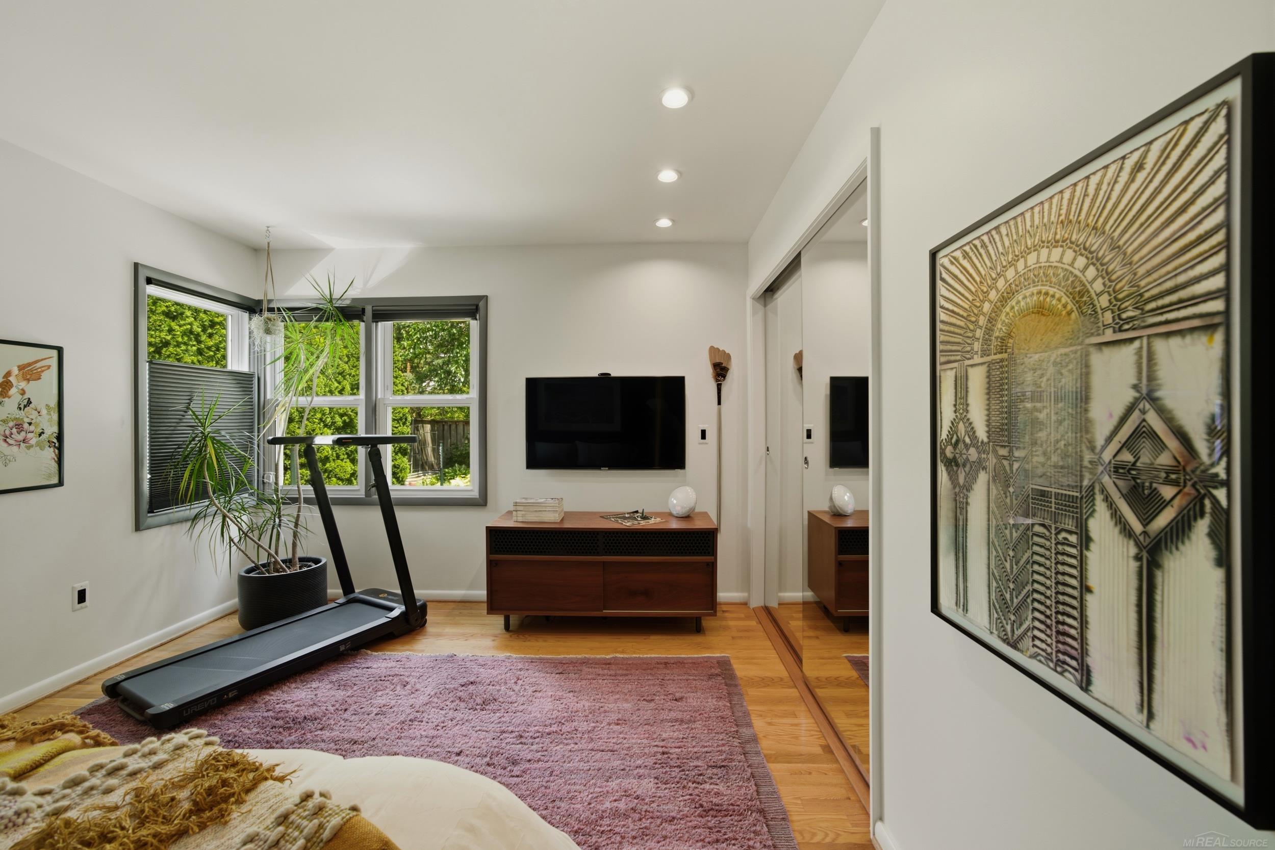 466 Lexington Road Grosse Pointe Farms, MI 48236 - Photo 17 of 42 Gallery Image 17