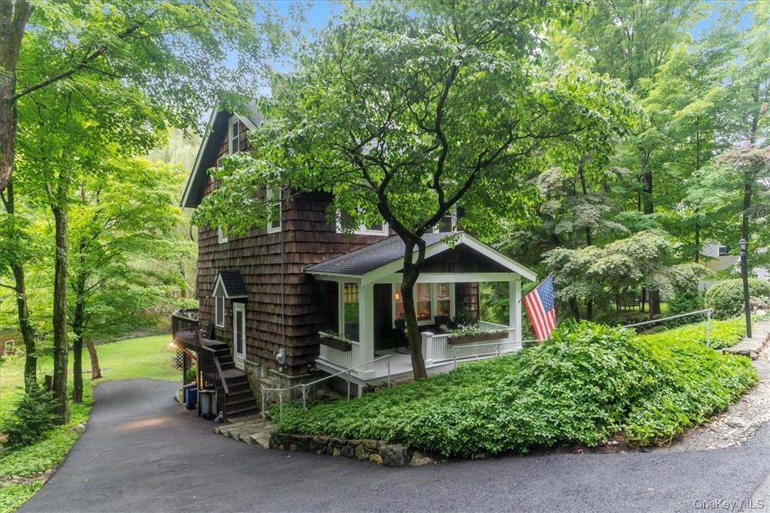 28 Inningwood Road Ossining, NY 10562 - Photo 32 of 37 View of front of property with a porch