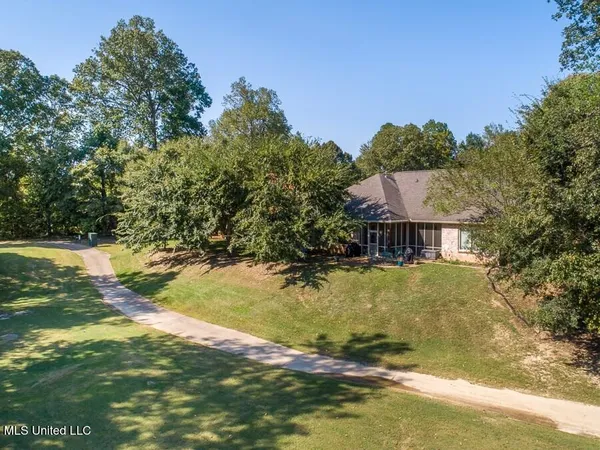 $467,900 | 21 Bluff Hills Place, Natchez, MS 39120