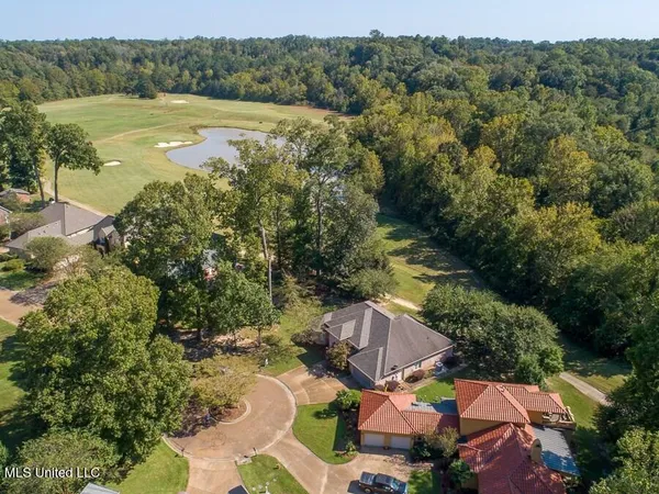 $467,900 | 21 Bluff Hills Place, Natchez, MS 39120