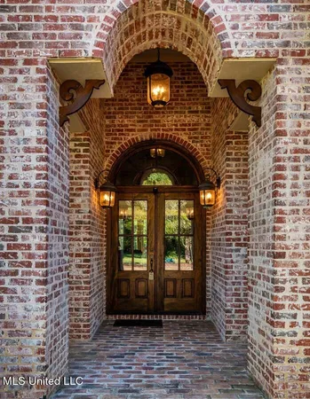 $467,900 | 21 Bluff Hills Place, Natchez, MS 39120