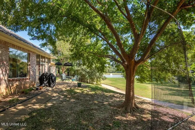 $467,900 | 21 Bluff Hills Place, Natchez, MS 39120