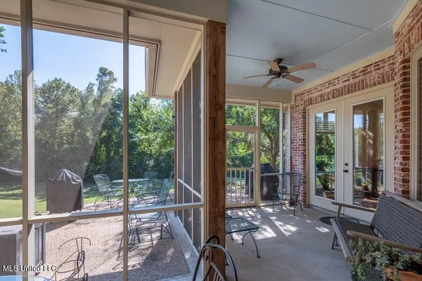 $467,900 | 21 Bluff Hills Place, Natchez, MS 39120