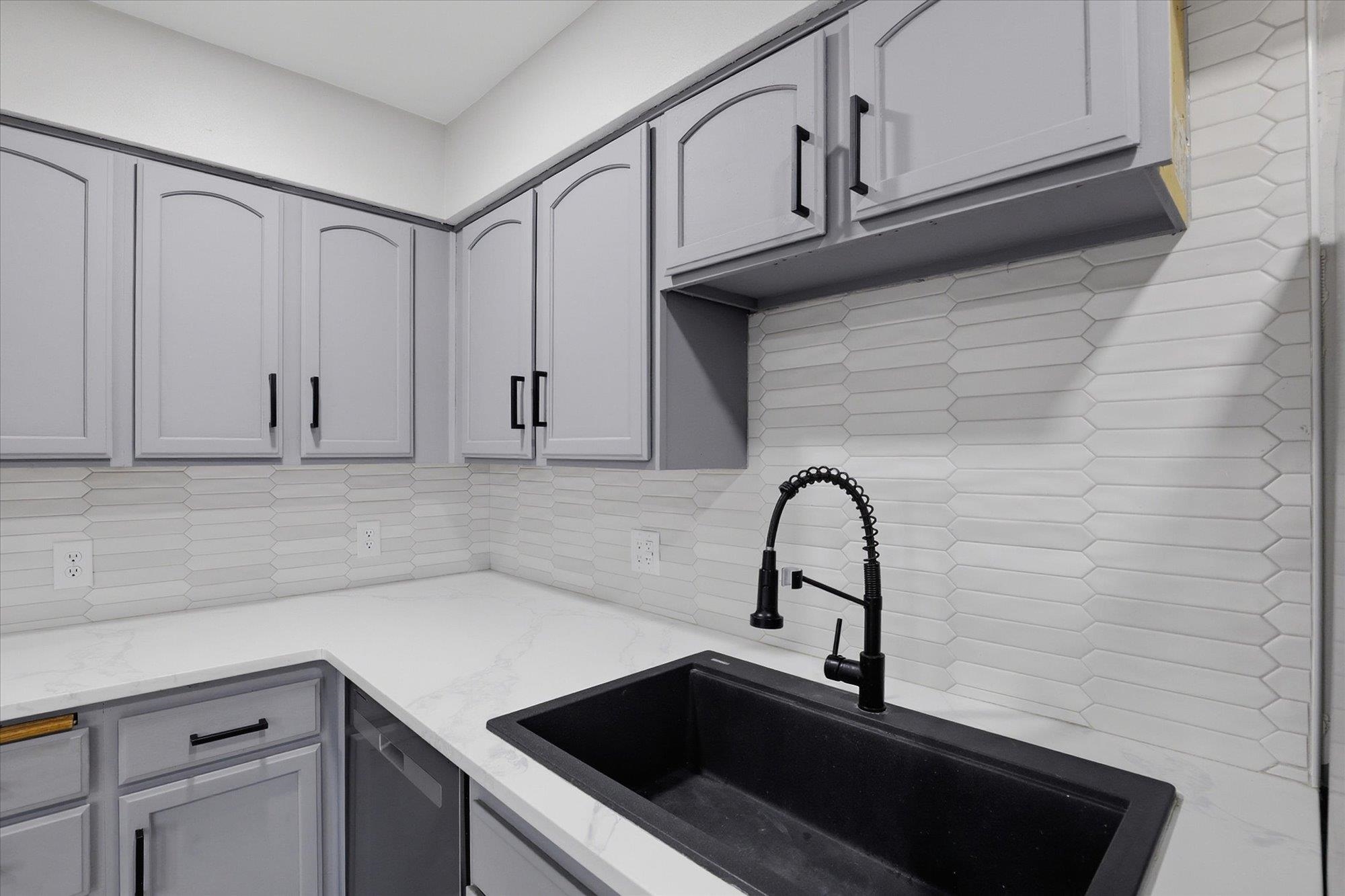 511 East Euclid Avenue Spokane, WA 99207 - Photo 15 of 45