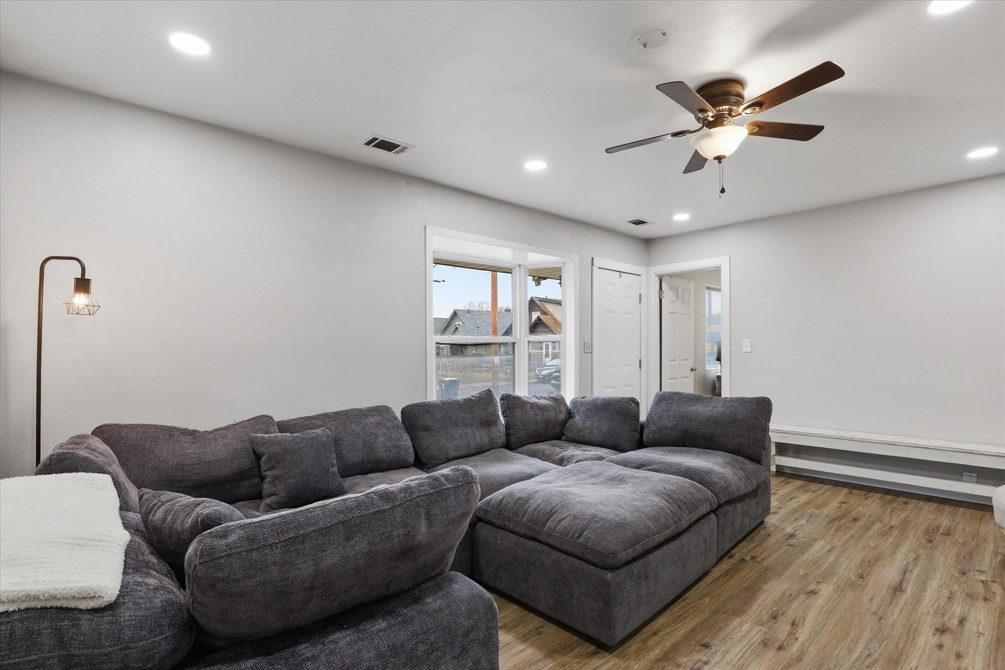 511 East Euclid Avenue Spokane, WA 99207 - Photo 8 of 45