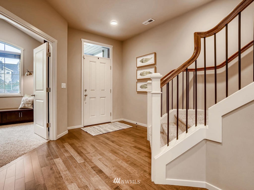3528 217th Place Southeast Bothell, WA 98021 - Photo 3 of 25