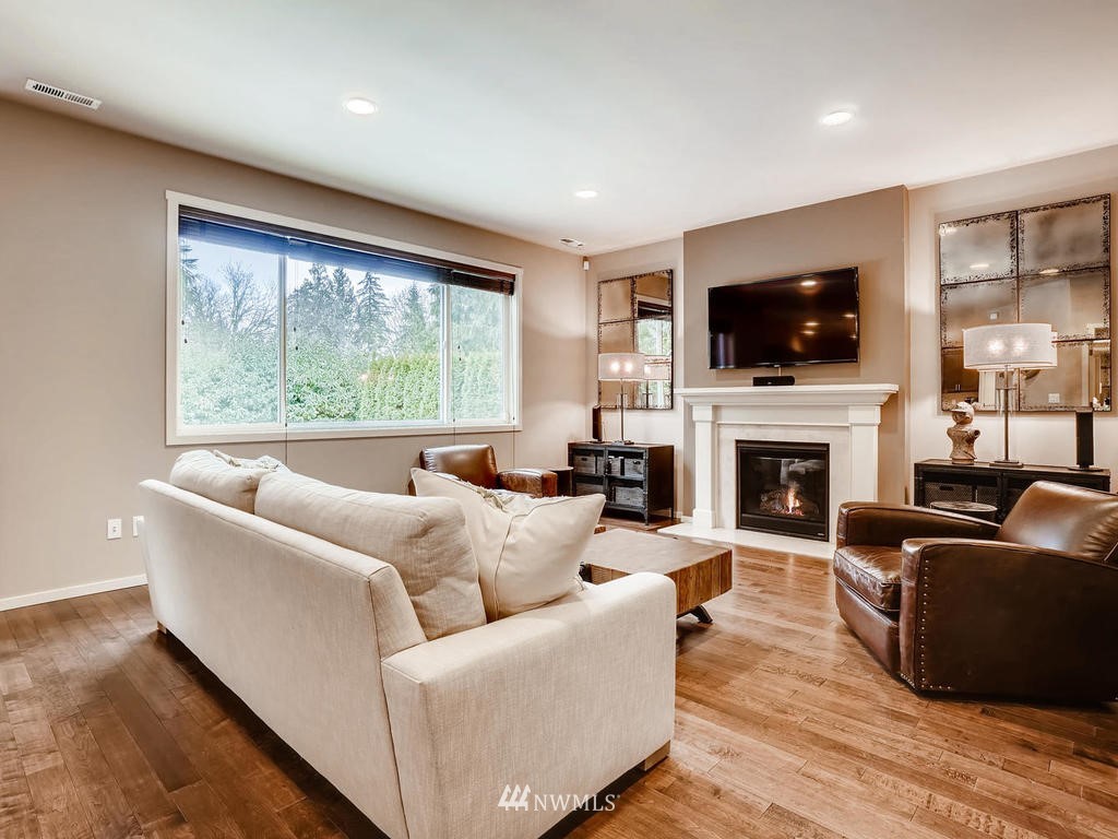 3528 217th Place Southeast Bothell, WA 98021 - Photo 4 of 25