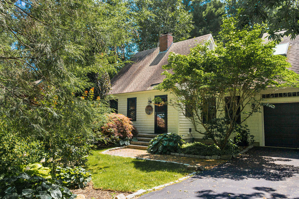 17 Ferncroft Road York, ME 03909 - Photo 2 of 56 williams_realty_partners_17_Ferncroft_Yo