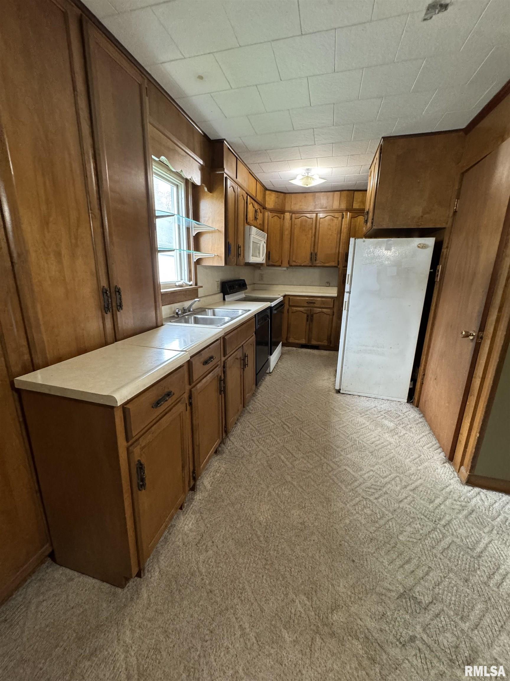 809 West Chestnut Street Marion, IL 62959 - Photo 4 of 18 Gallery Image 4