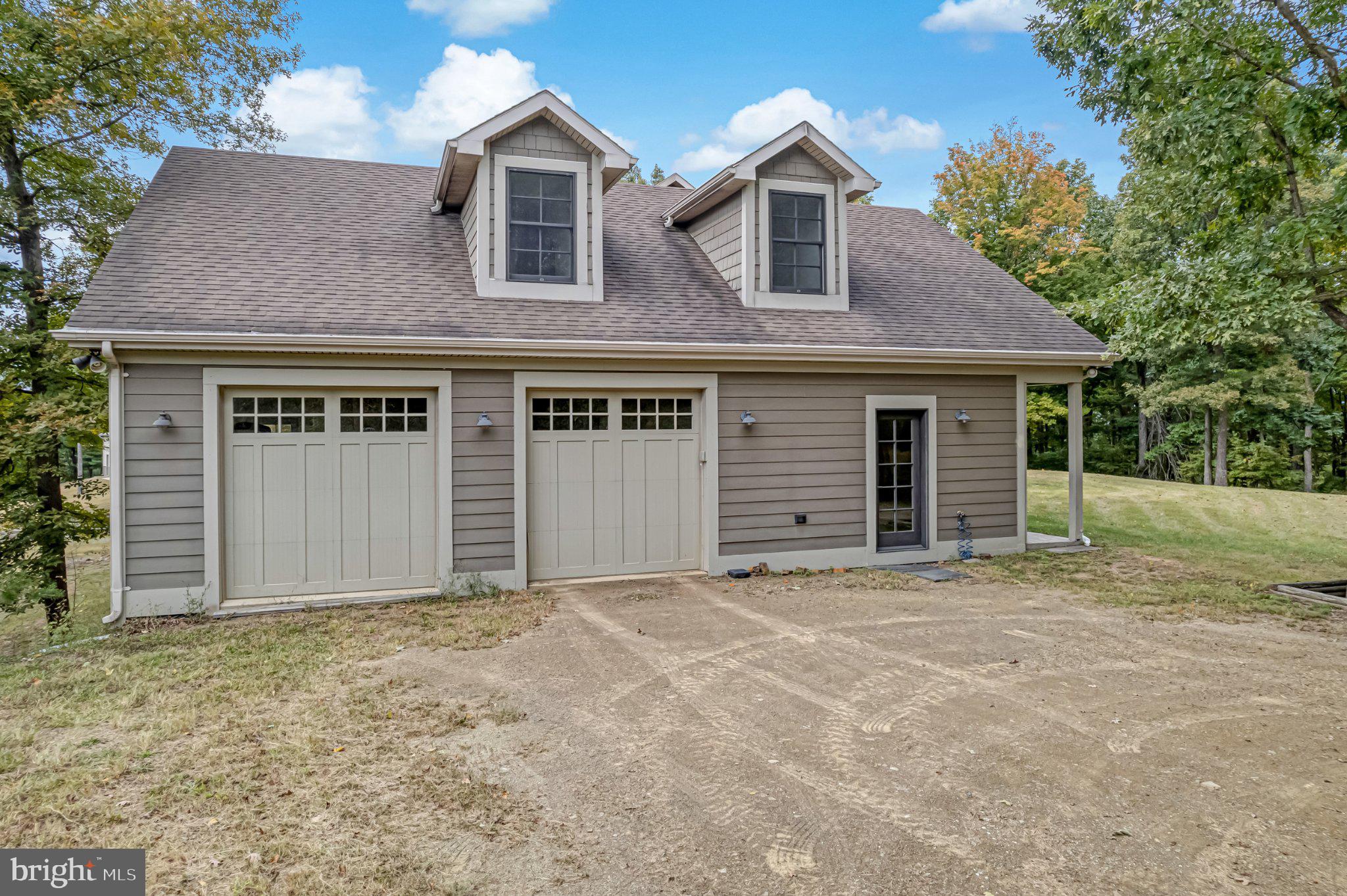 24200 East Hancock Road Flintstone, MD 21530 - Photo 11 of 126 Attached 2 car garage (main level)