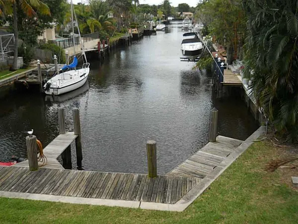 $1,900 | 520 Southwest 15th Street, Unit 101, Pompano Beach, FL 33060