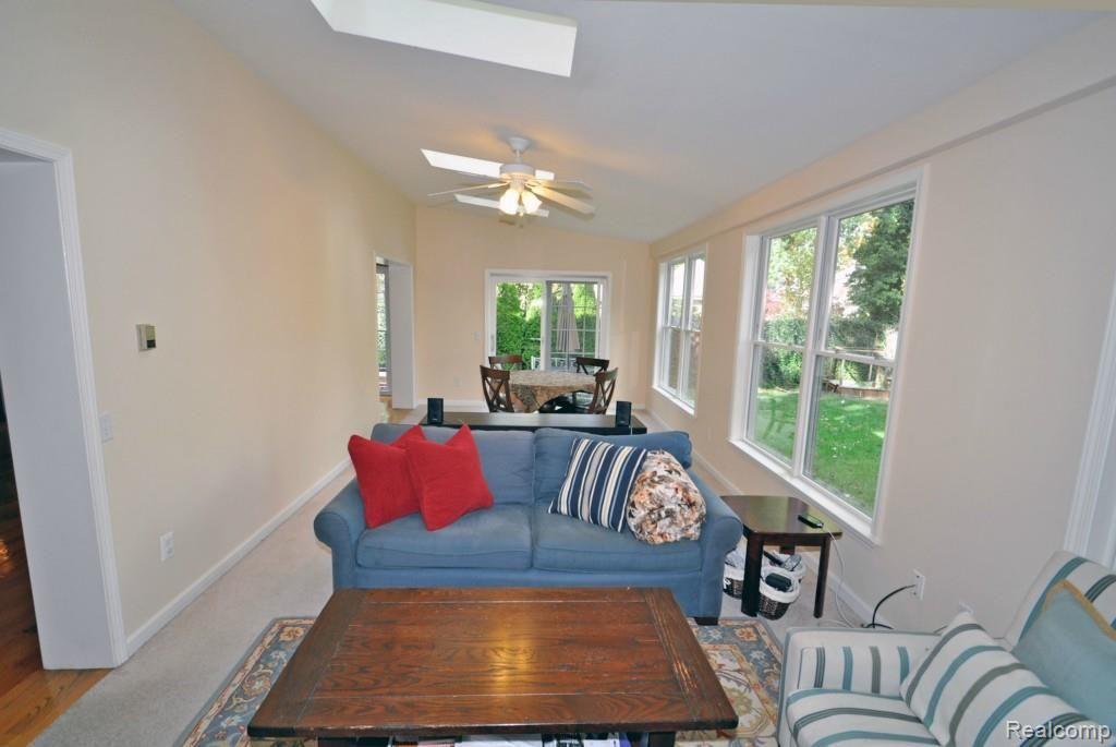 552 Washington Road Grosse Pointe, MI 48230 - Photo 13 of 30 10.jpg