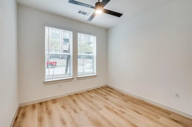 $1,650 | 512 North Ewing Avenue, Unit 212, Dallas, TX 75203