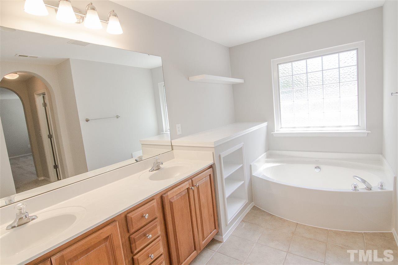 8212 Beaded Stone Street Raleigh, NC 27613 - Photo 19 of 30