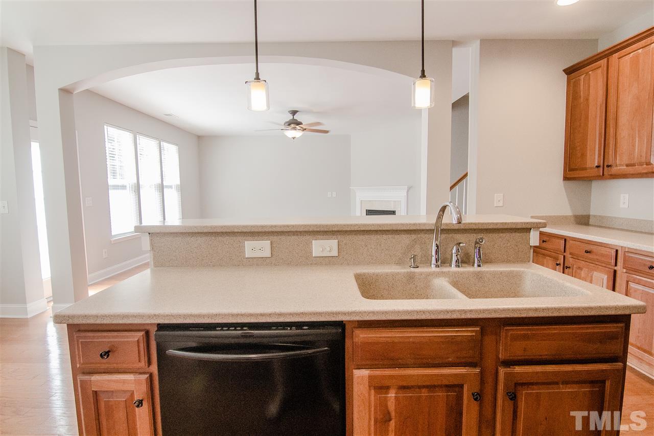 8212 Beaded Stone Street Raleigh, NC 27613 - Photo 10 of 30