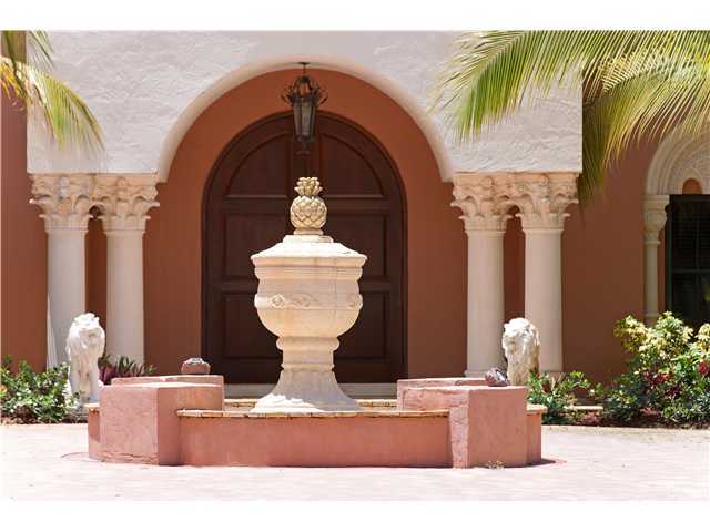 11688 Old Pump House Road Boca Raton, FL 33498 - Photo 4 of 25 a view of hall way with furniture