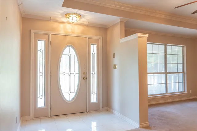 a view of a livingroom with window