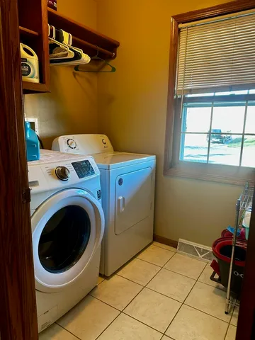 $399,900 | 611 Marcks Court, Luxemburg, WI 54217