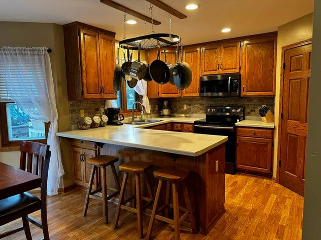 $399,900 | 611 Marcks Court, Luxemburg, WI 54217