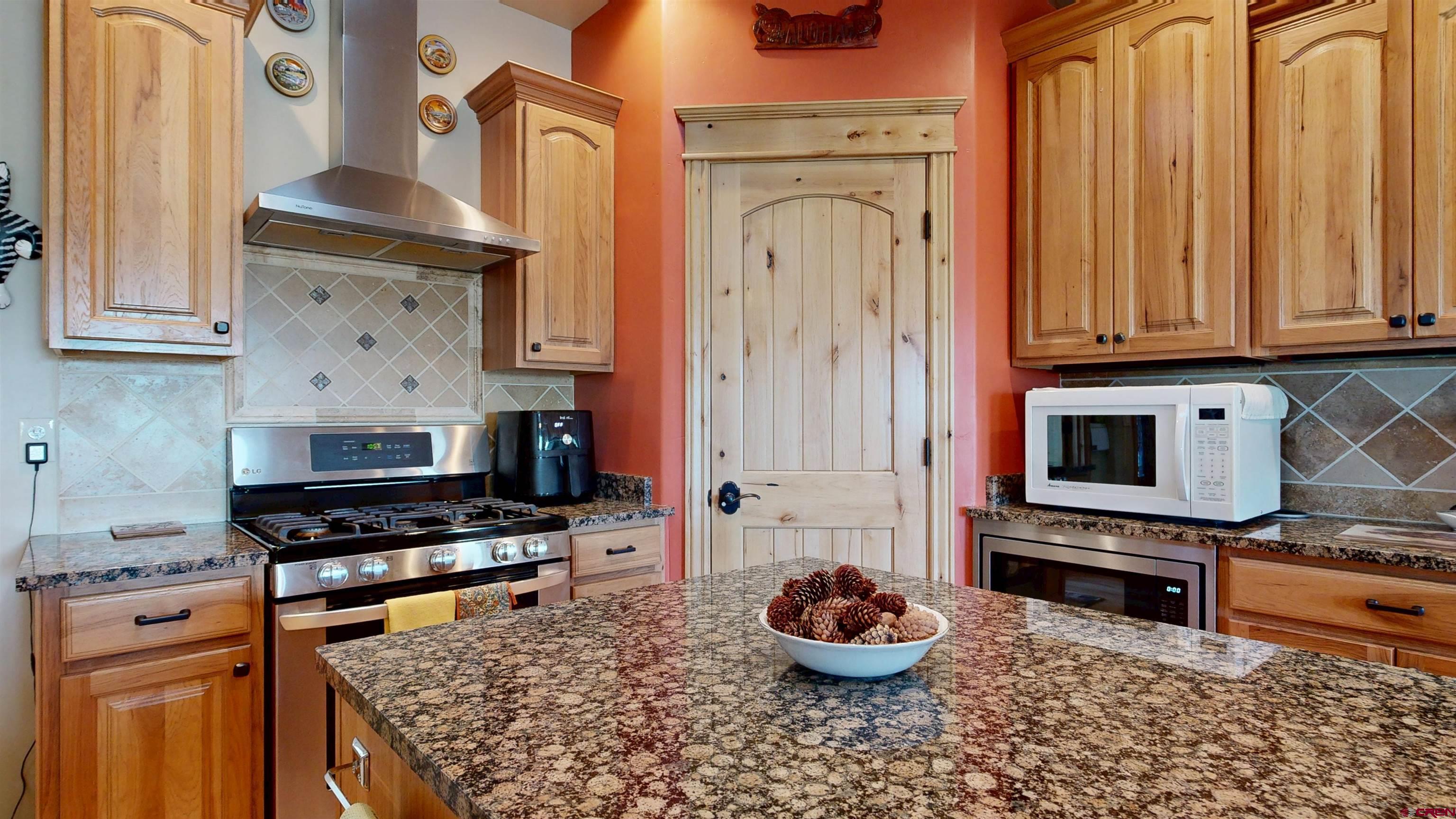 69072 Oak Grove Road Montrose, CO 81401 - Photo 13 of 45