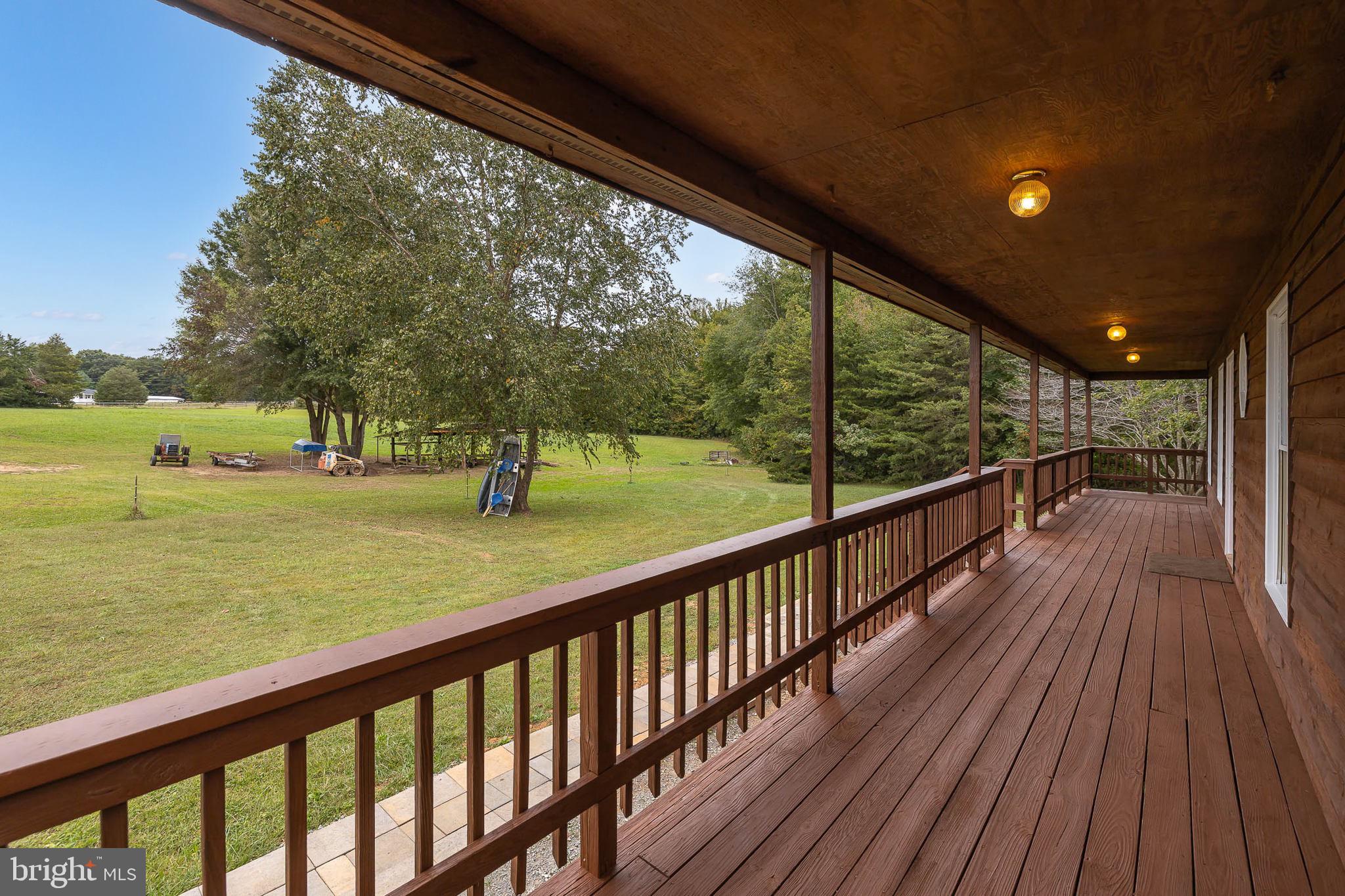 787 Dusty Road Bumpass, VA 23024 - Photo 4 of 48