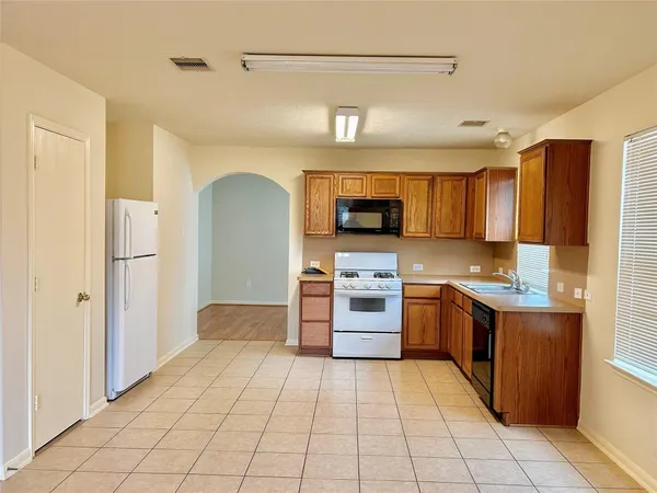 $1,700 | 20722 Hardwick Oaks Drive, Houston, TX 77073