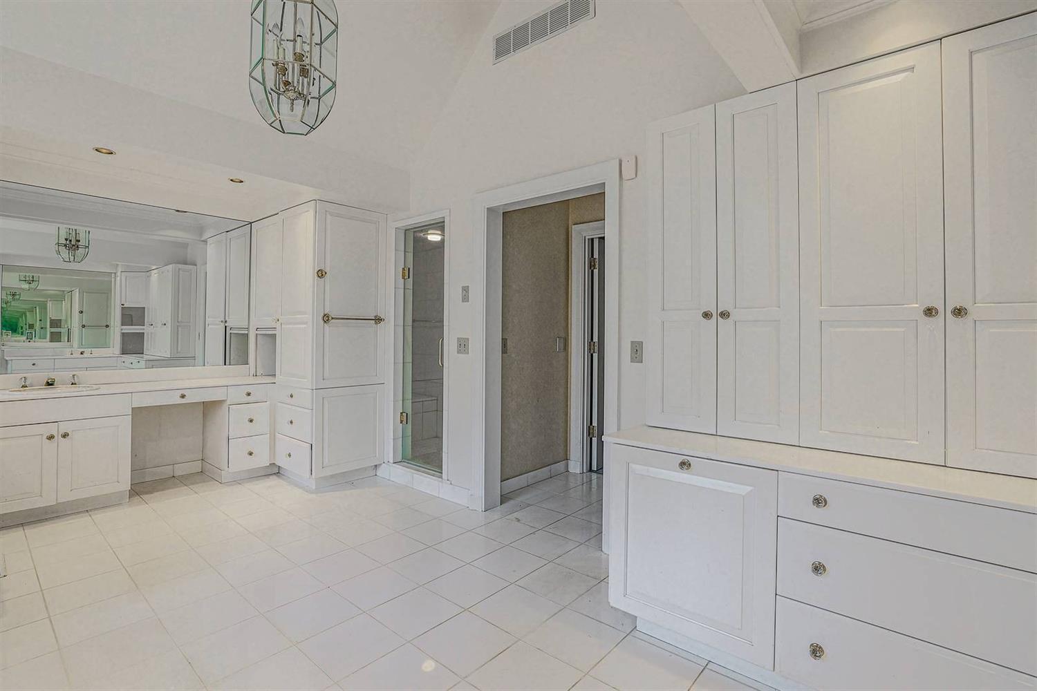 9100 Shawnee Run Road Cincinnati, OH 45243 - Photo 26 of 49