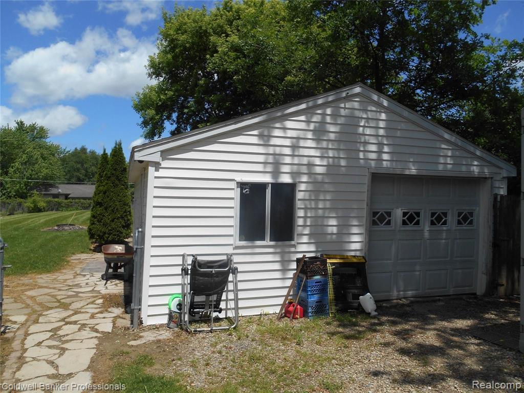 3478 West Oregon Road Lapeer, MI 48446 - Photo 10 of 29