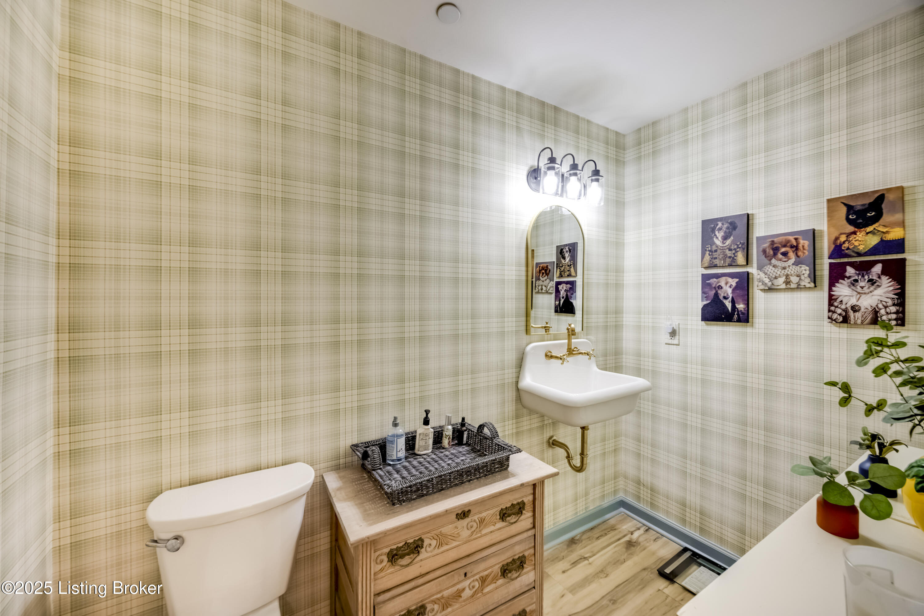 219 Wood Road Louisville, KY 40222 - Photo 21 of 60 2Y0A5374-A