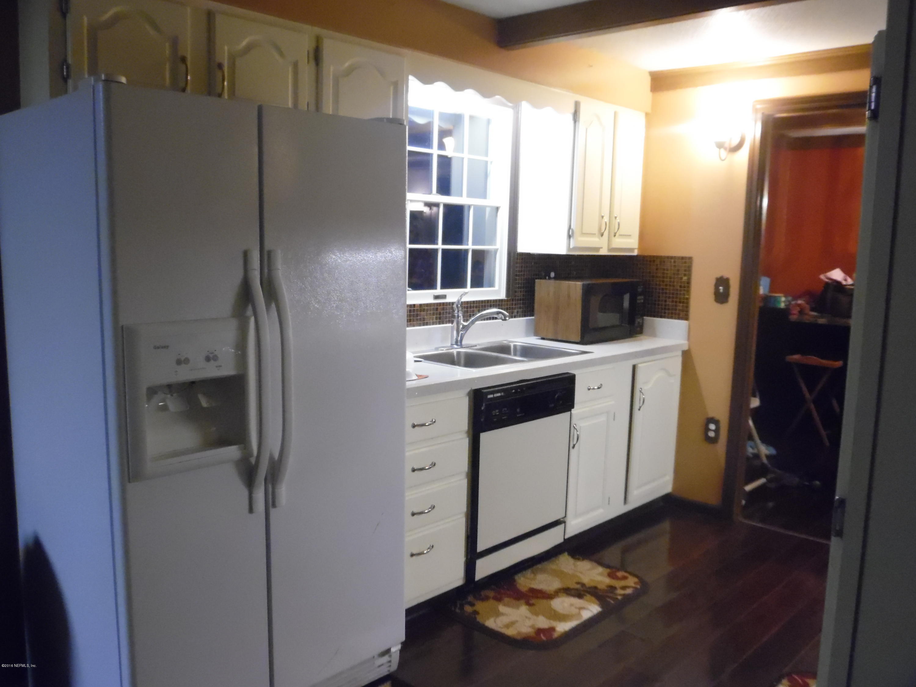 8456 Feldman Road Jacksonville, FL 32244 - Photo 5 of 18 Kitchen