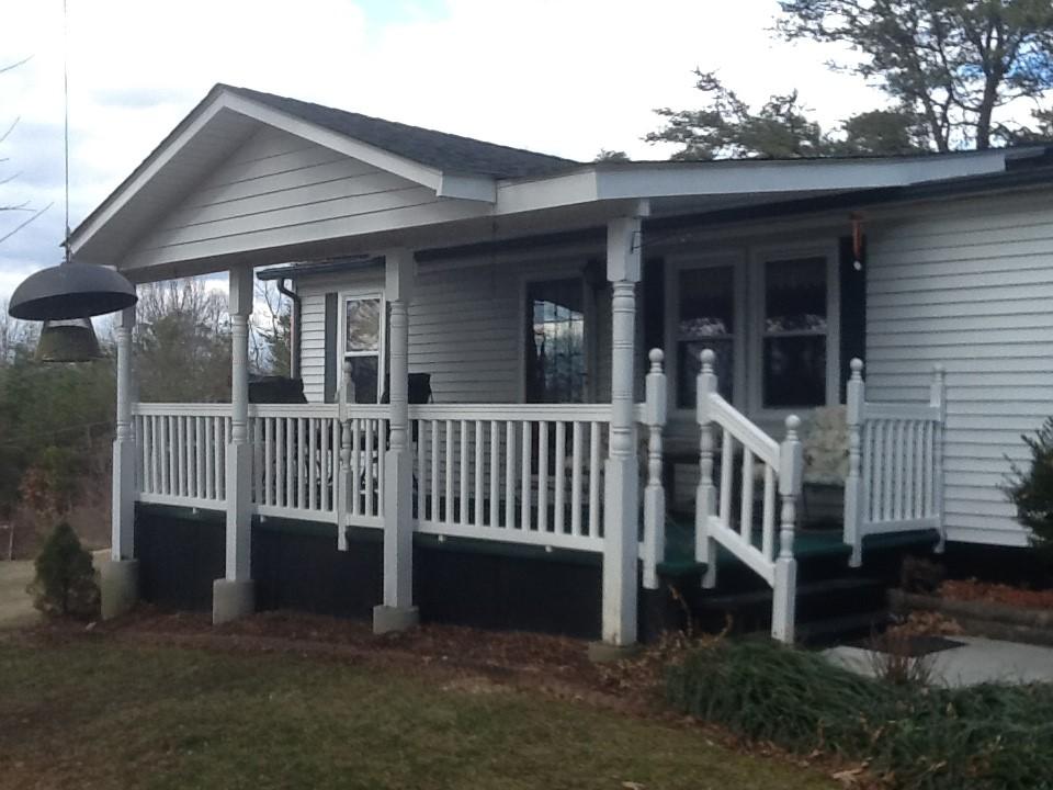 Huge covered Porch