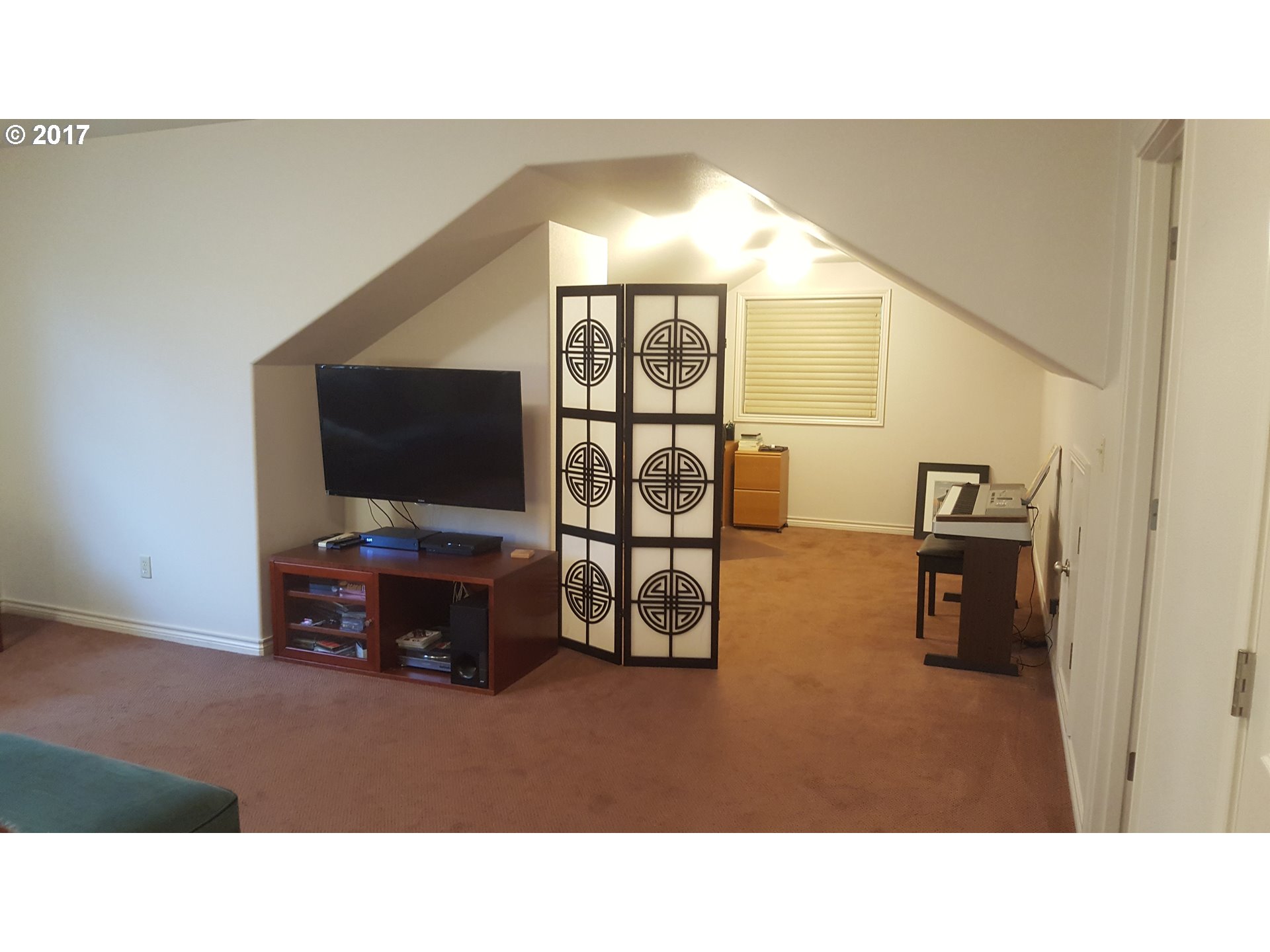 12855 Southwest 6th Street Beaverton, OR 97005 - Photo 12 of 22 Gallery Image 12