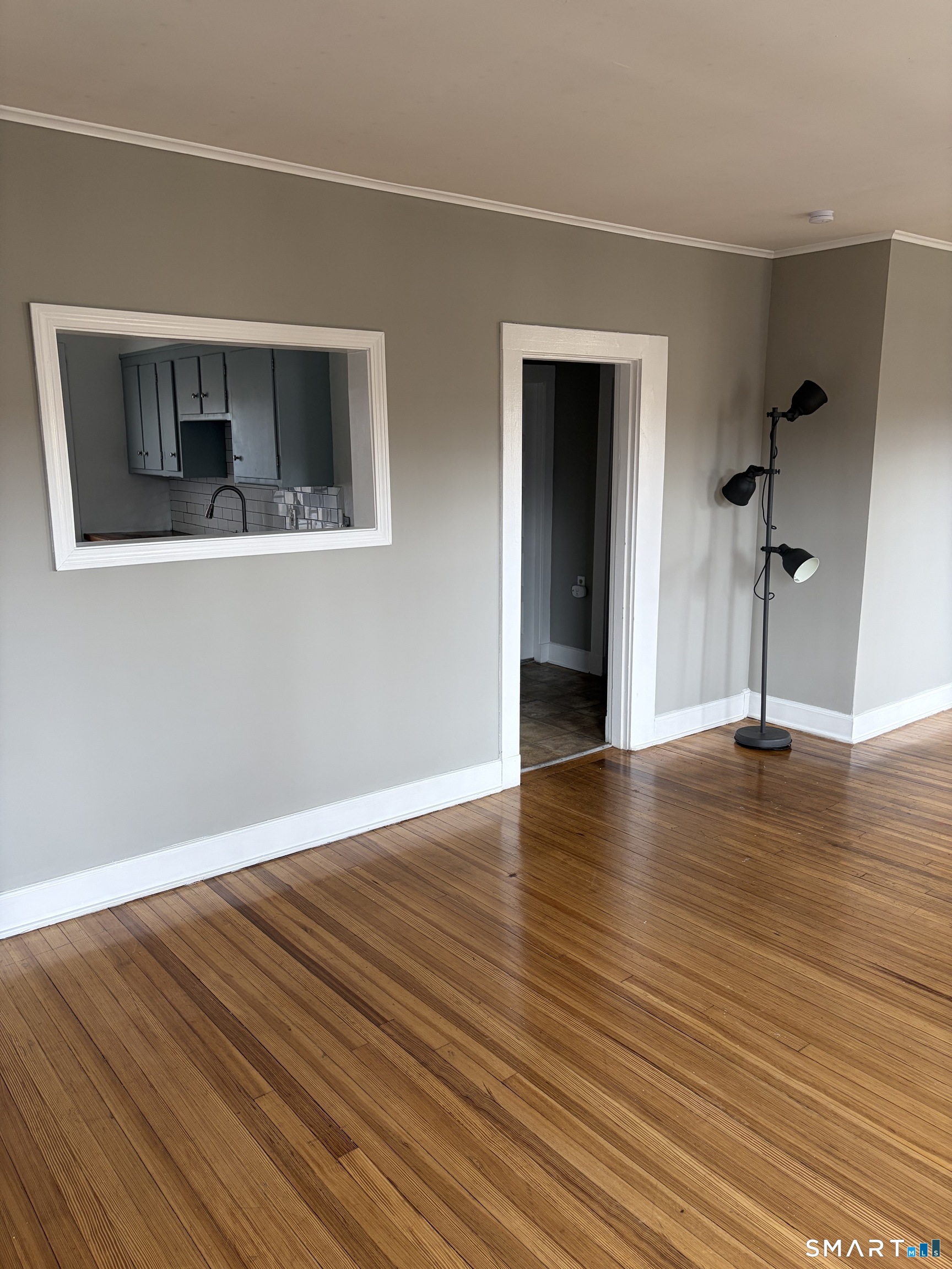 23 Rowsley Street, Unit 6 Bridgeport, CT 06605 - Photo 5 of 19