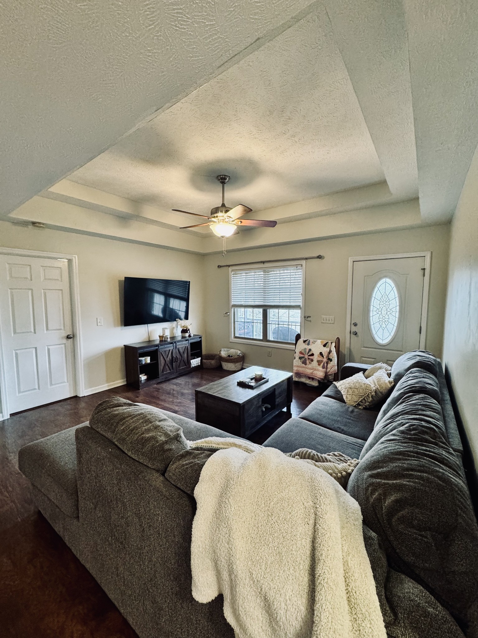 120 Skyview Drive Carthage, TN 37030 - Photo 9 of 24 a living room with furniture and a flat screen tv