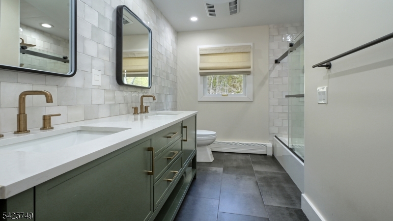 112 Urban Club Road Wayne, NJ 07470 - Photo 24 of 38