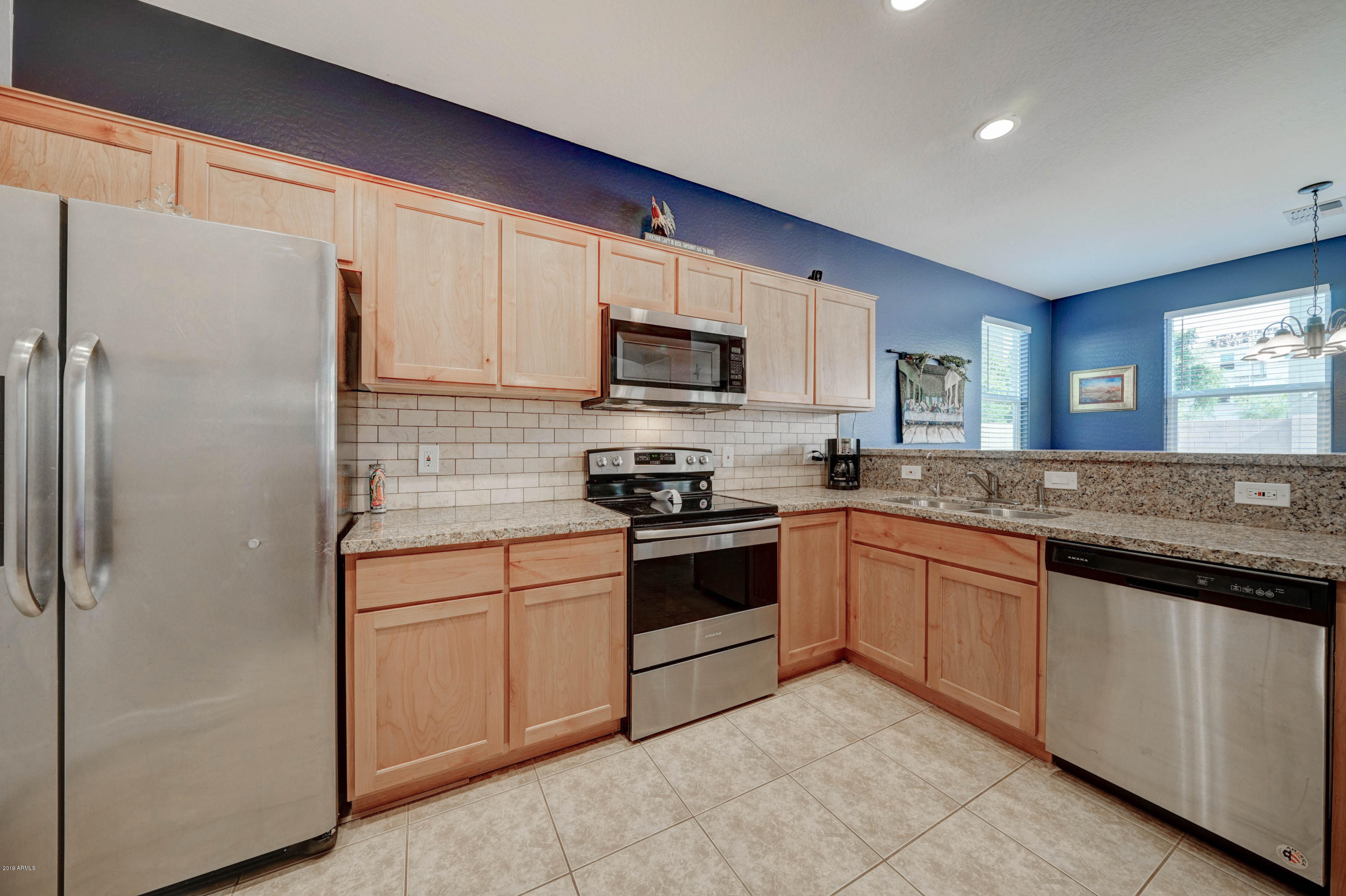 2217 East Pecan Road Phoenix, AZ 85040 - Photo 7 of 25 2217 E Pecan Rd-7