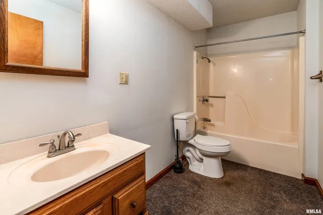 $365,000 | 4648 Highway 127, Carbondale, IL 62903