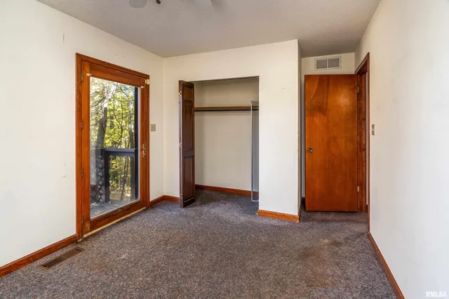 $365,000 | 4648 Highway 127, Carbondale, IL 62903