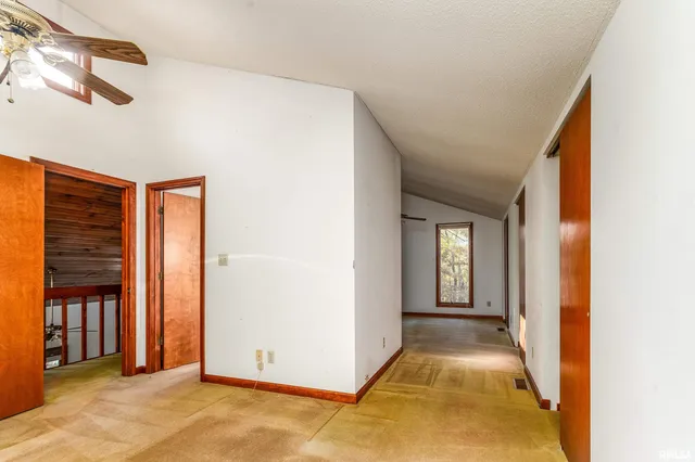 $365,000 | 4648 Highway 127, Carbondale, IL 62903