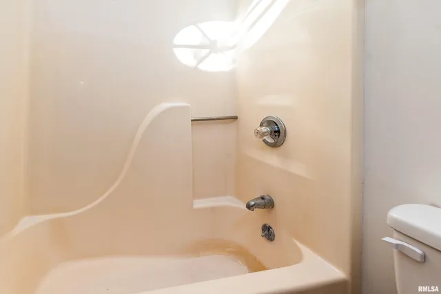 $365,000 | 4648 Highway 127, Carbondale, IL 62903