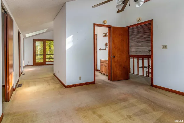 $365,000 | 4648 Highway 127, Carbondale, IL 62903