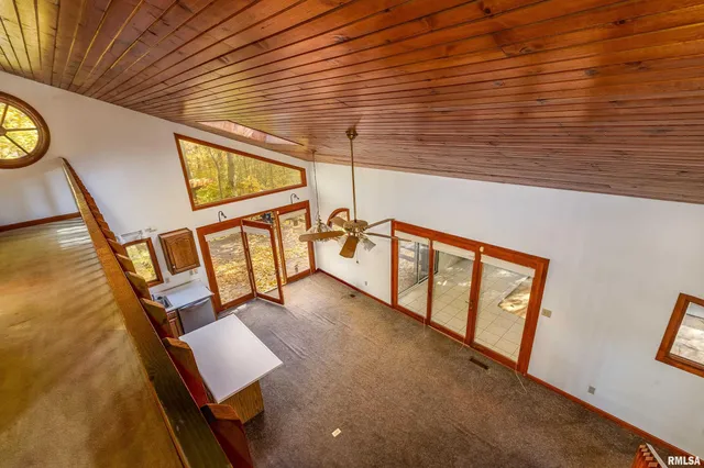 $365,000 | 4648 Highway 127, Carbondale, IL 62903