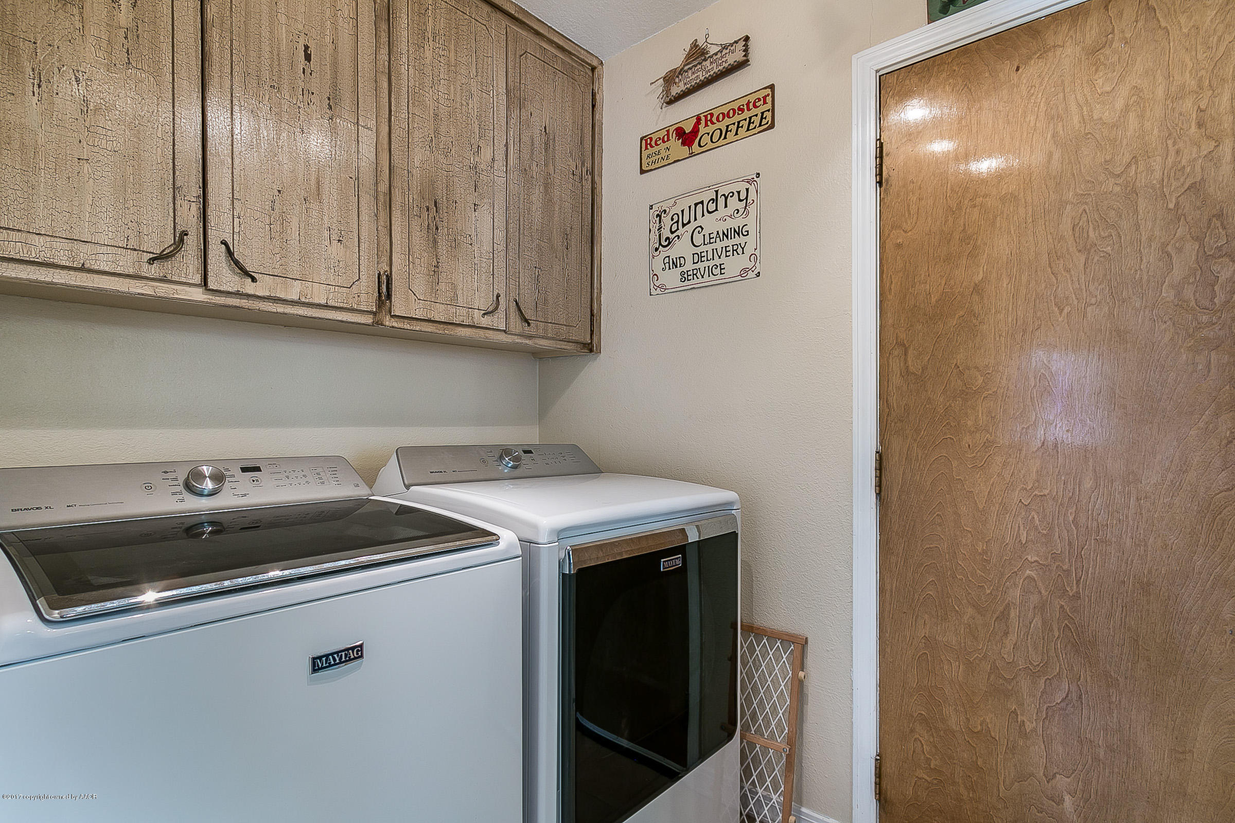 8118 Goodnight Trail Amarillo, TX 79110 - Photo 17 of 22 017_Utility Room