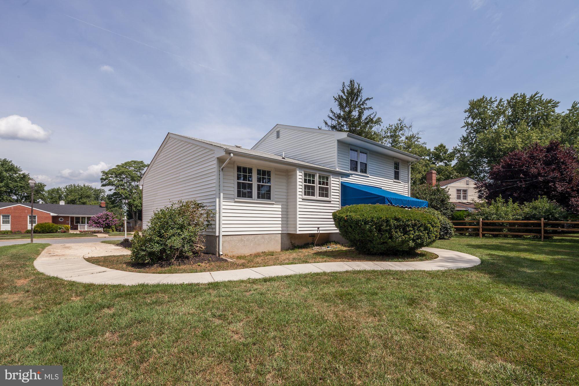 233 Chantrey Road Lutherville-Timonium, MD 21093 - Photo 13 of 13 Spacious Landscaped Yard