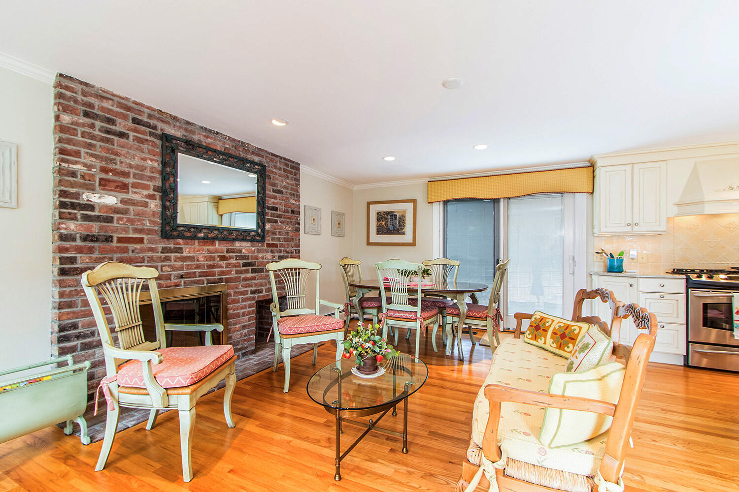 10 Deerfield Road Osterville, MA 02655 - Photo 10 of 31 Family Room - IMG_5013s