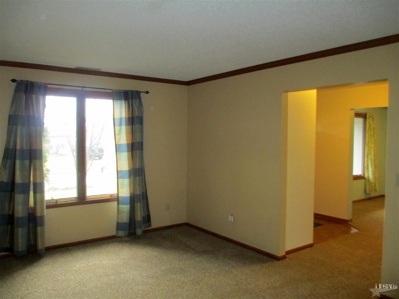 10020 Castle Ridge Place Fort Wayne, IN 46825 - Photo 11 of 30 Gallery Image 11