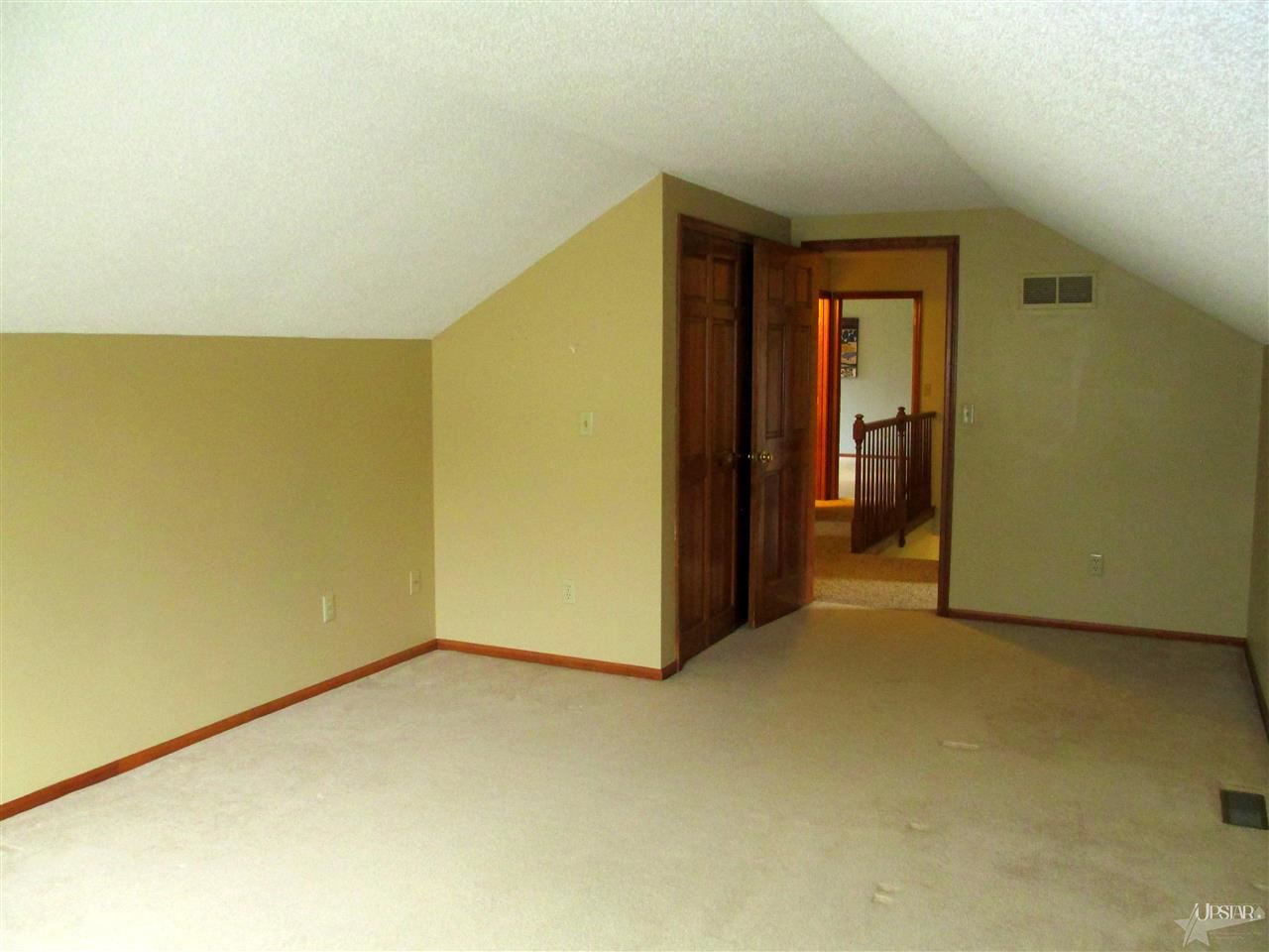 10020 Castle Ridge Place Fort Wayne, IN 46825 - Photo 23 of 30 Gallery Image 23