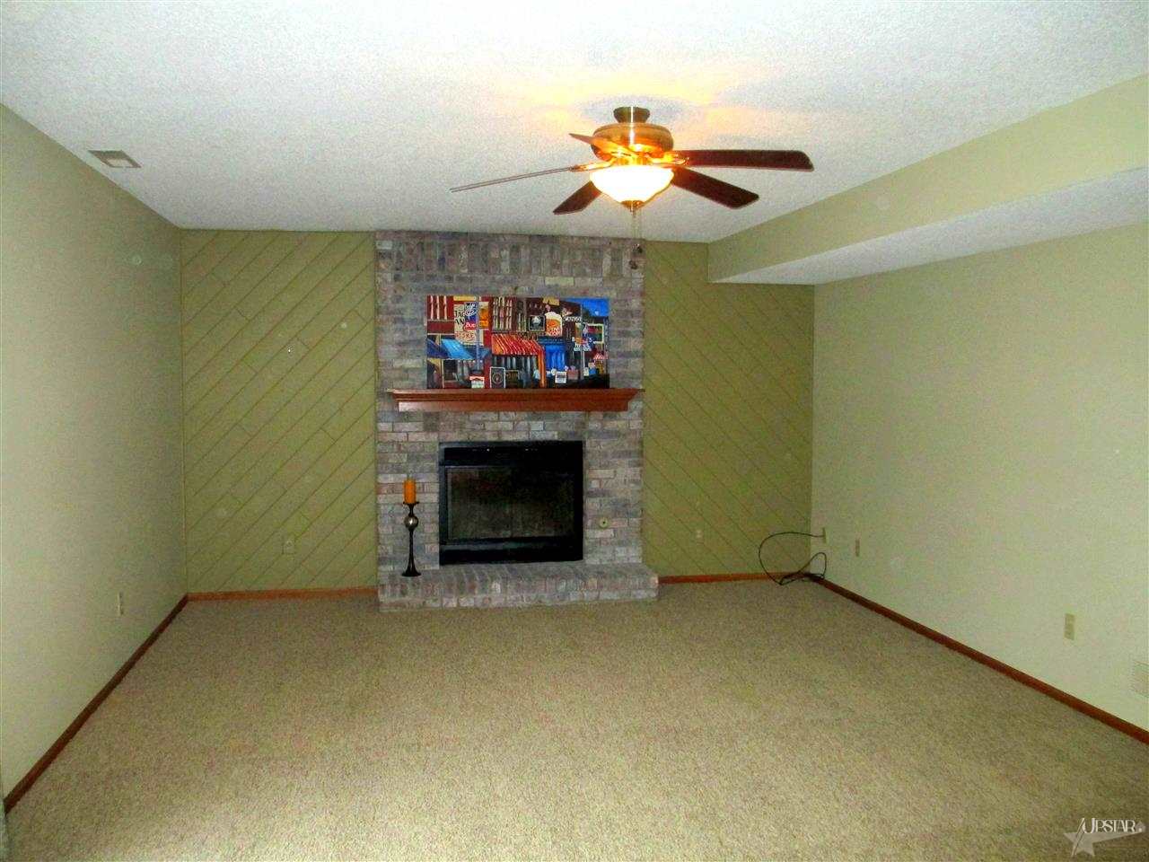 10020 Castle Ridge Place Fort Wayne, IN 46825 - Photo 4 of 30 Gallery Image 4