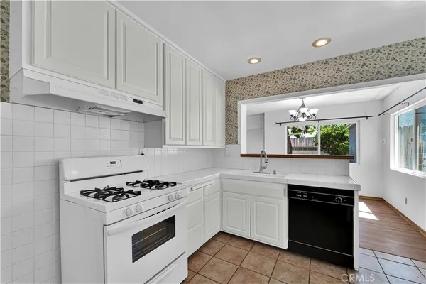 $750,000 | 10248 Mather Avenue, Sunland, CA 91040