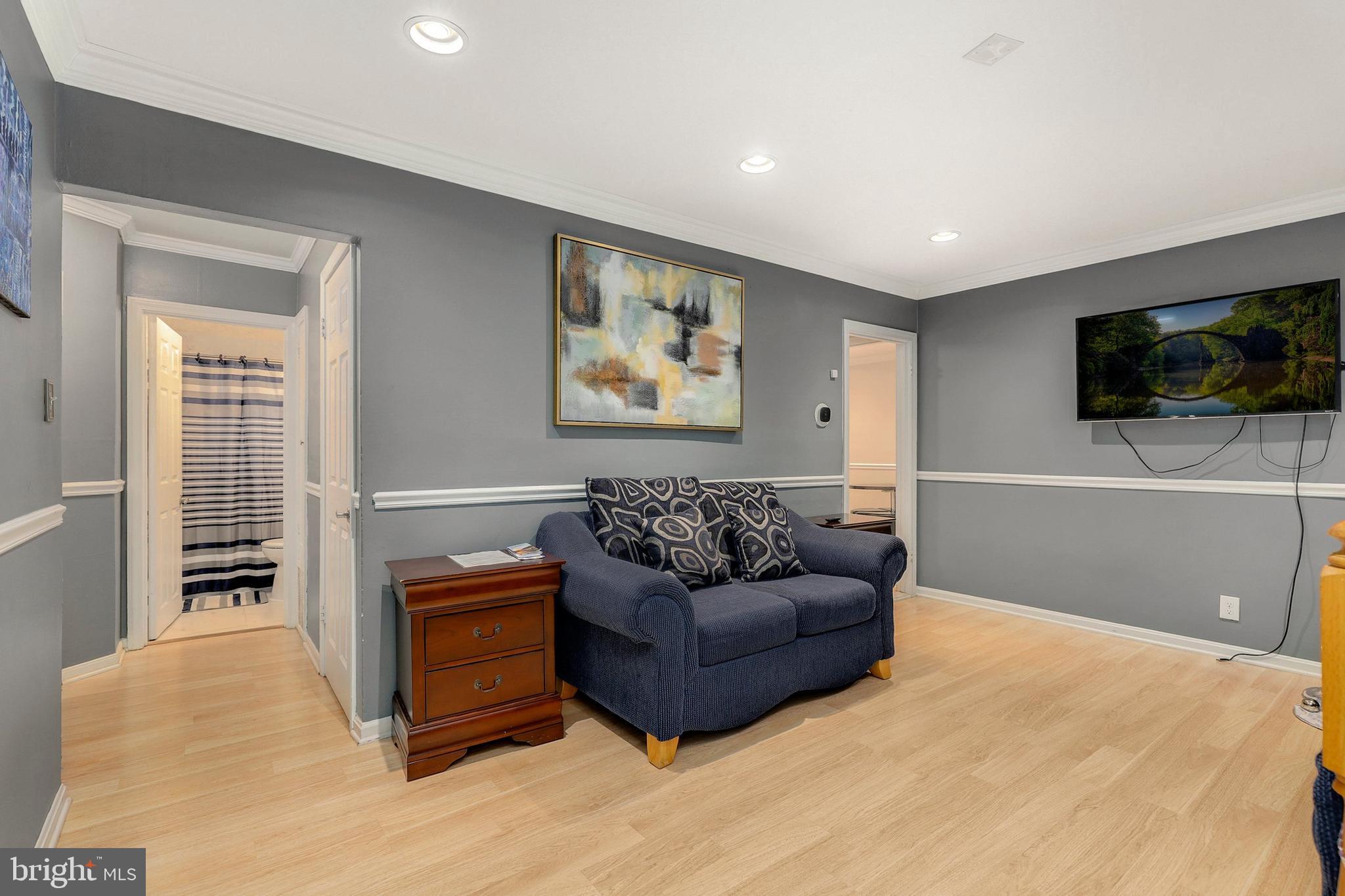 7769 Emerson Road Hyattsville, MD 20784 - Photo 6 of 30 Gallery Image 6